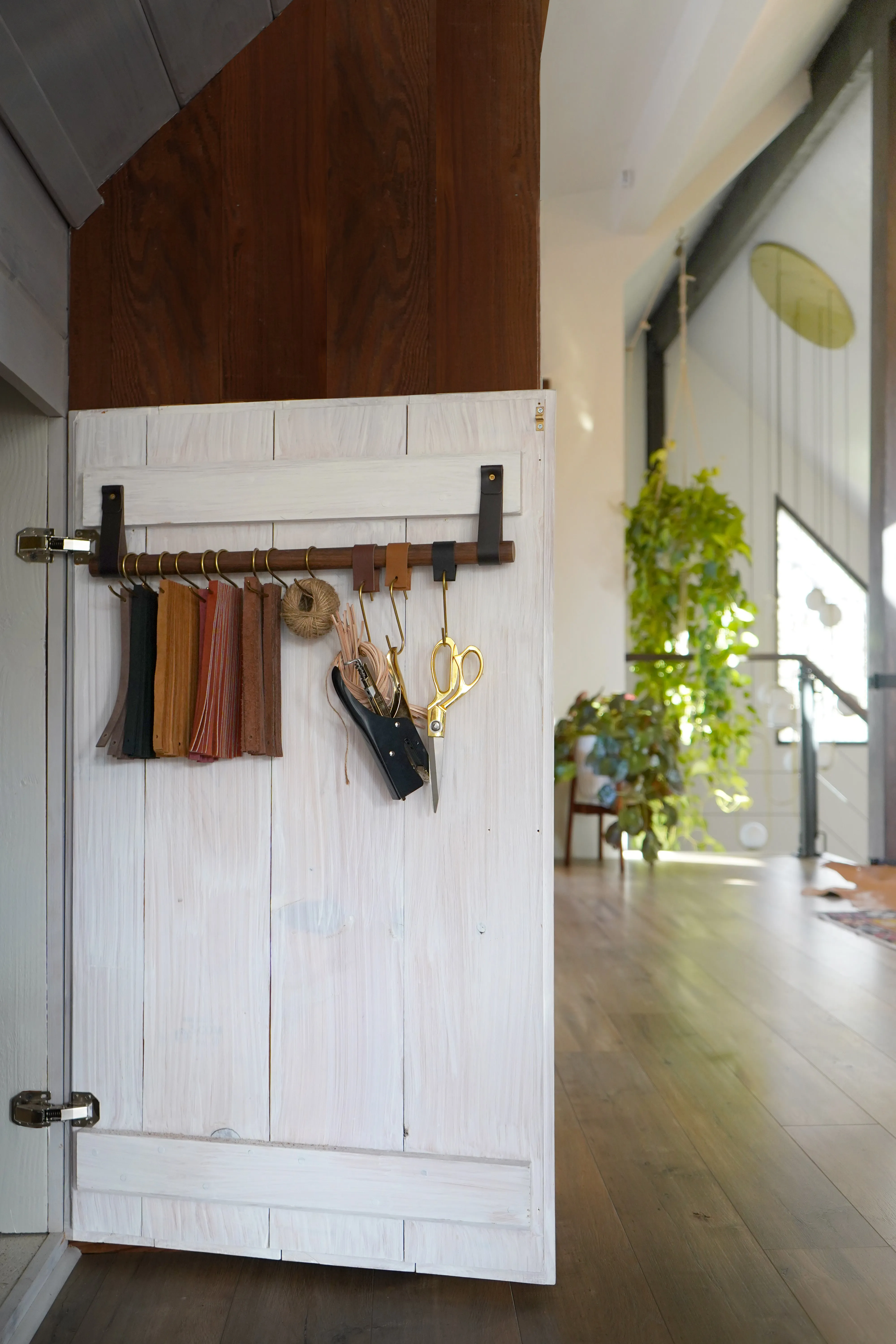 Cabinet Rail