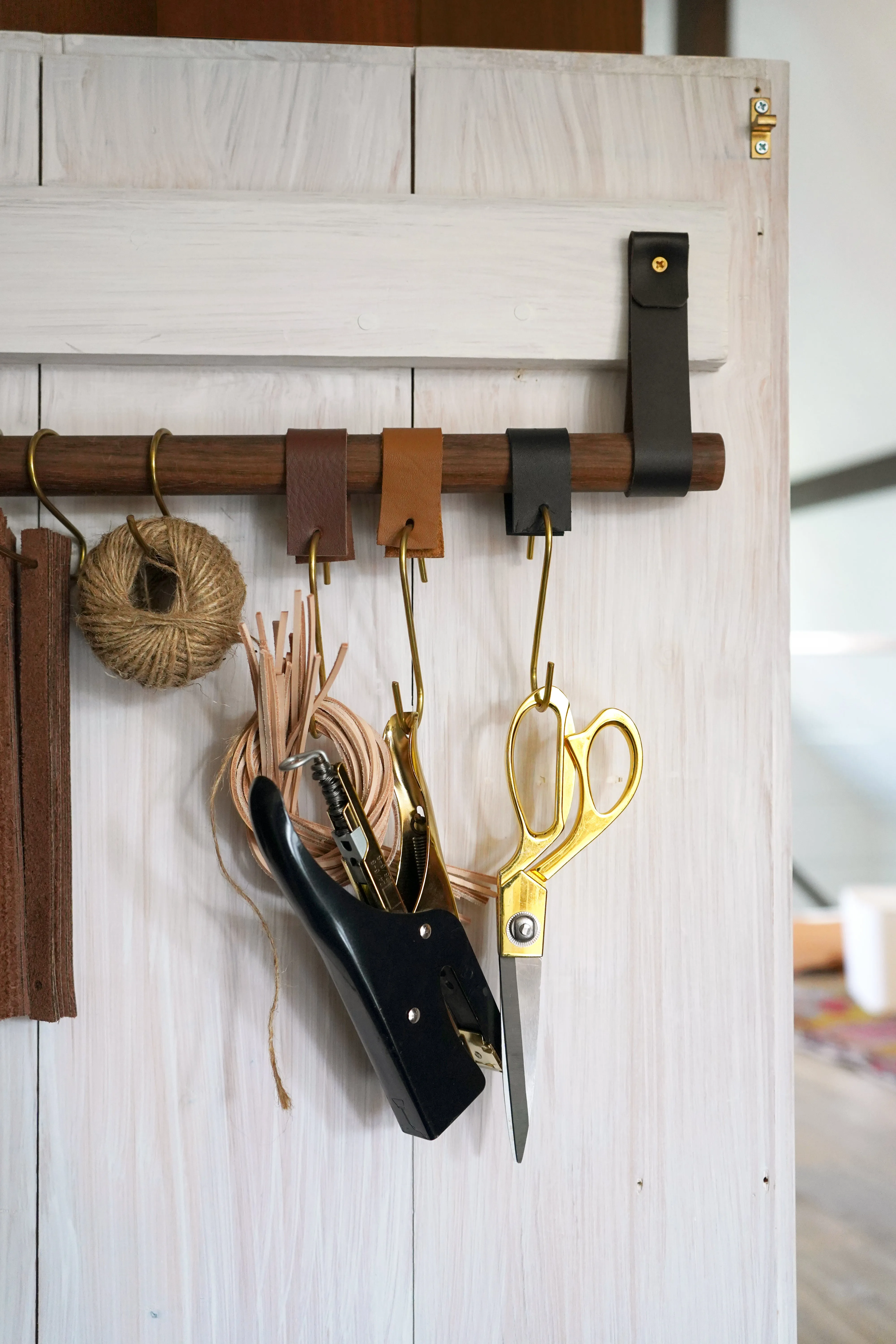 Cabinet Rail