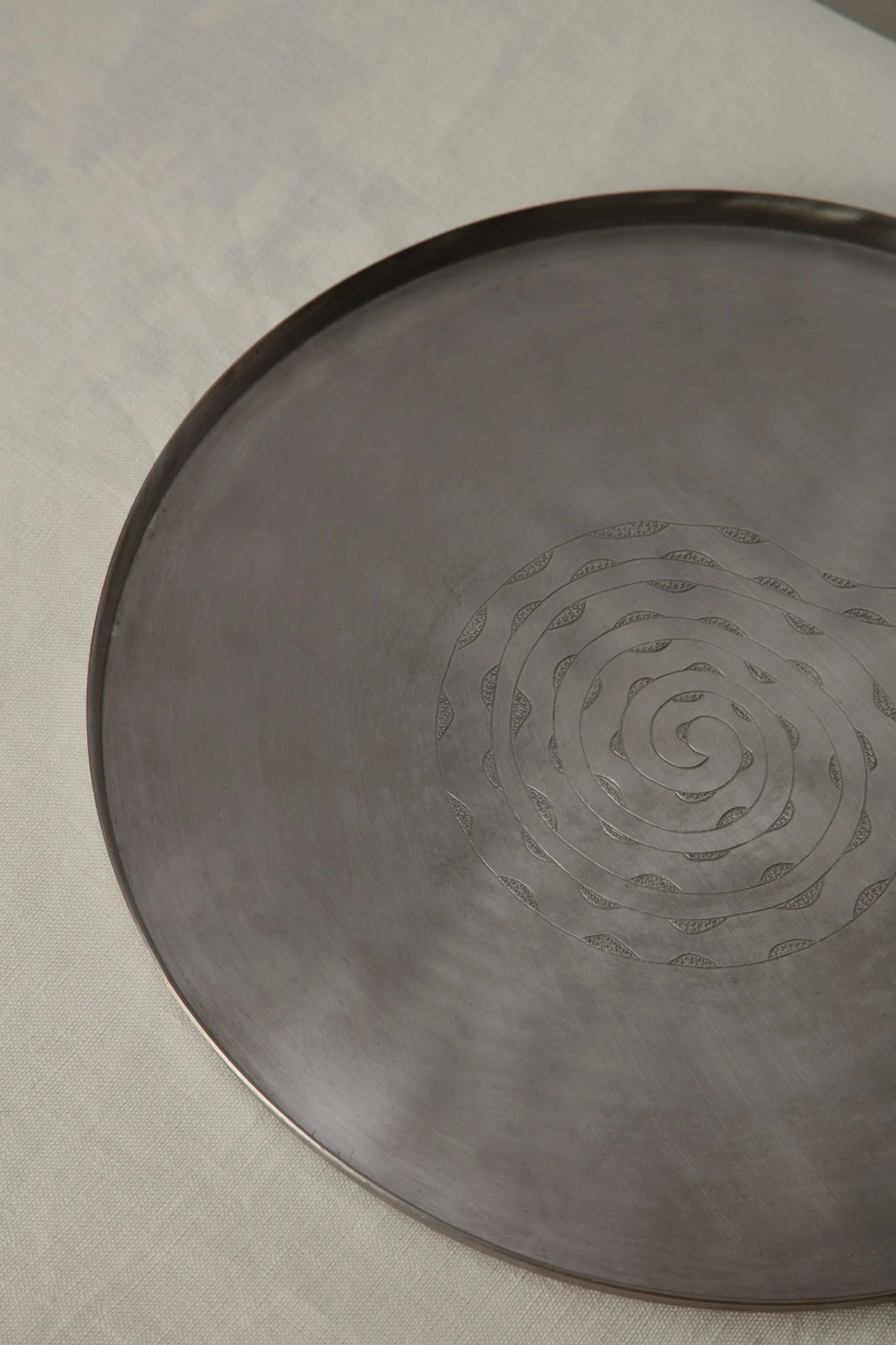 Snake Round Tray